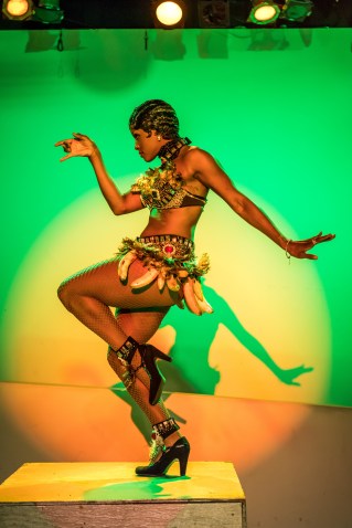 Tymesha Harris performs Josephine Baker, photo by Roberto Gonzalez